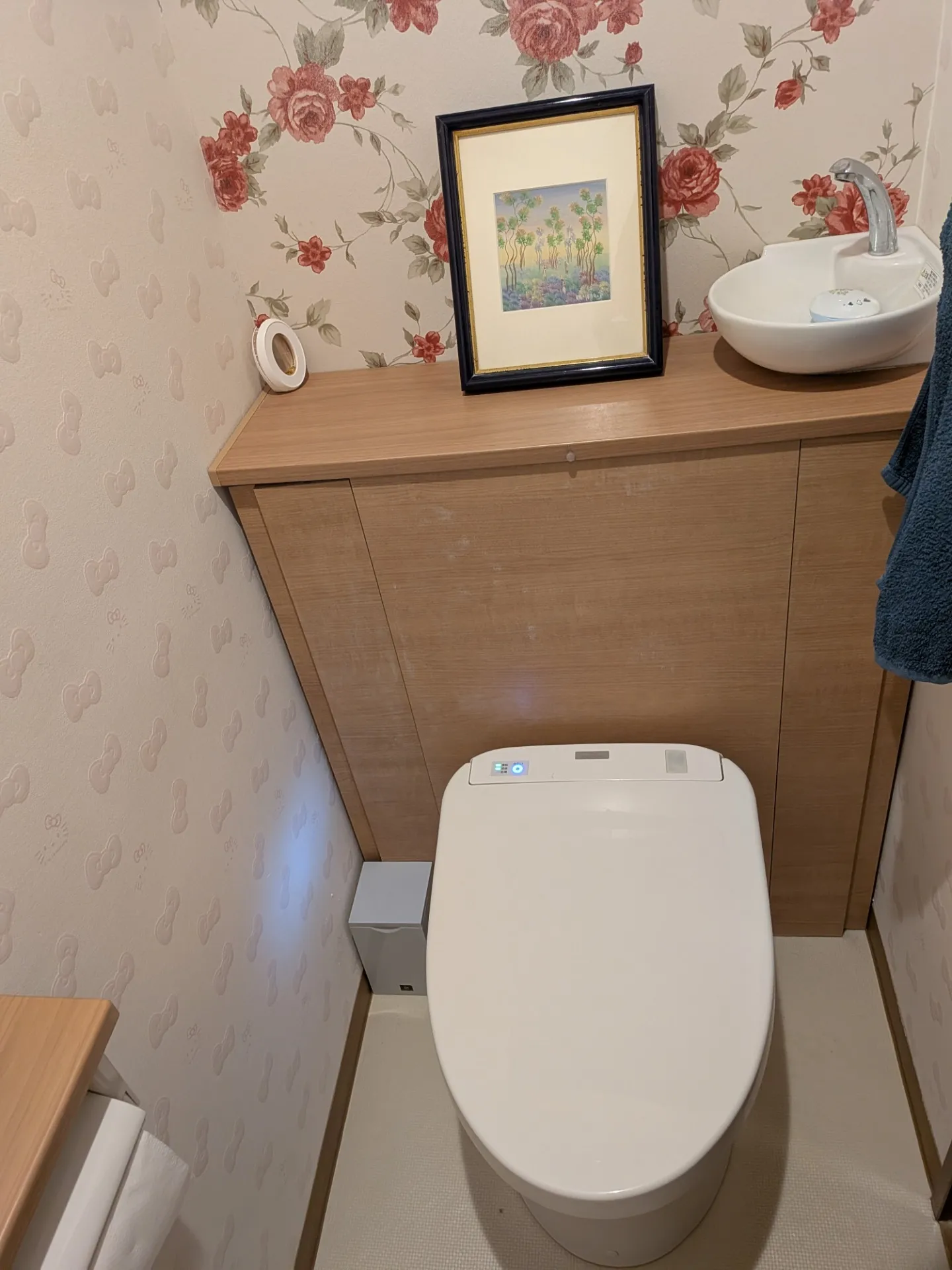 便器ユニットの交換とクロス、床材の貼替え 名古屋市東区 S邸