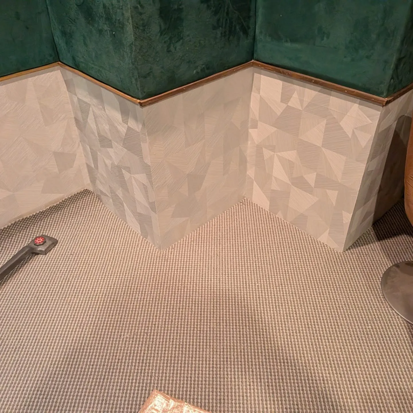 久々に飲食店舗の新装しました