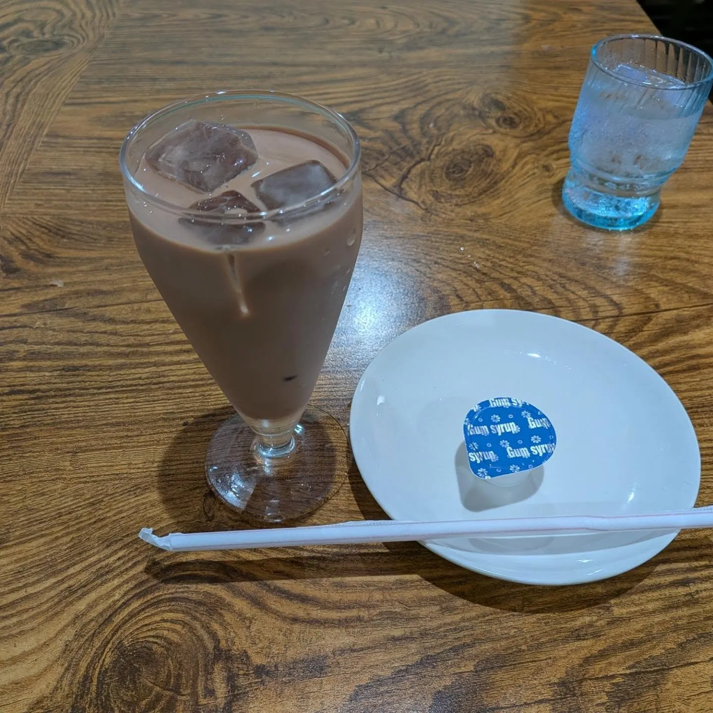 左足の人工関節手術から漸く退院しました、未だ松葉杖での歩行な...